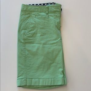 Boden cuffed shorts